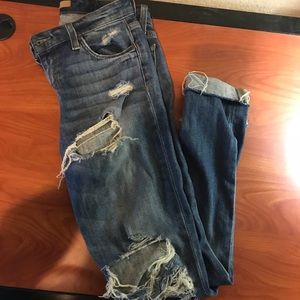 Joe’s jeans distressed skinnies size 26